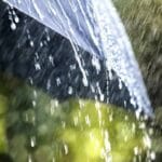 guarda chuva em dia de chuva