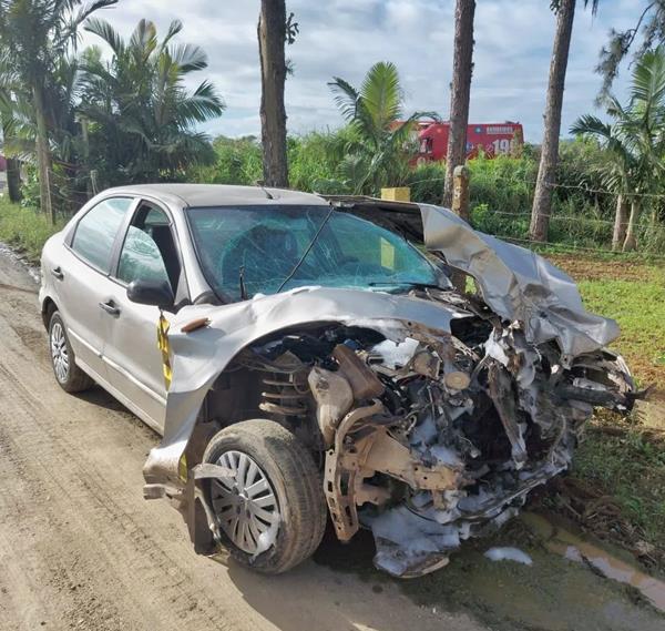 Quatro pessoas morrem em trágico acidente na BR-280 - Diário da Jaraguá