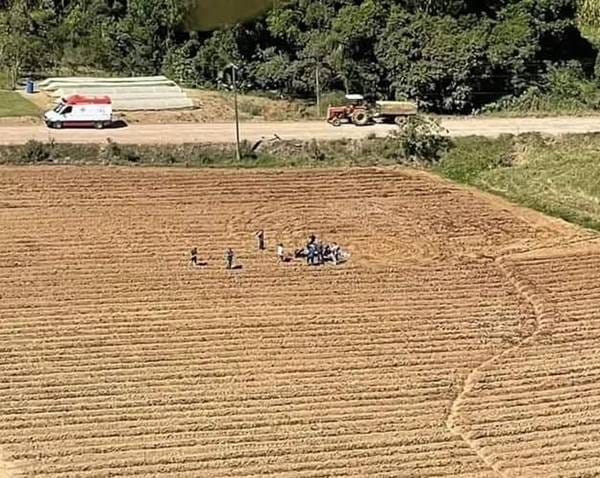 Jovem trabalhava na propriedade da família, na localidade de Rio do Meio, quando passou mal e caiu do trato