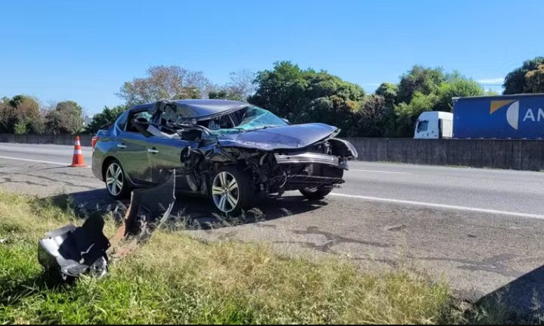 Carro que levava os jogadores do Red Bull Bragantino — Foto: Paula Nacasaki/ O Liberal